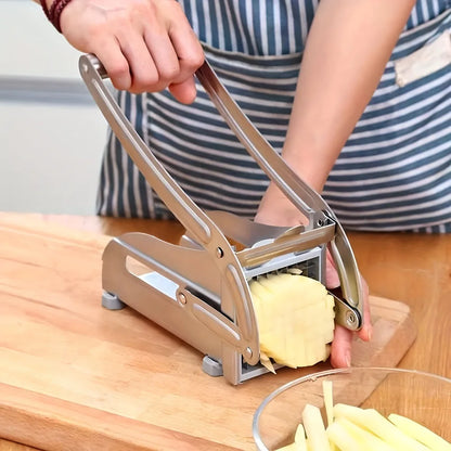 Les ustensiles de cuisine sont de bons outils, trancheuse à pommes de terre, coupe-frites manuel